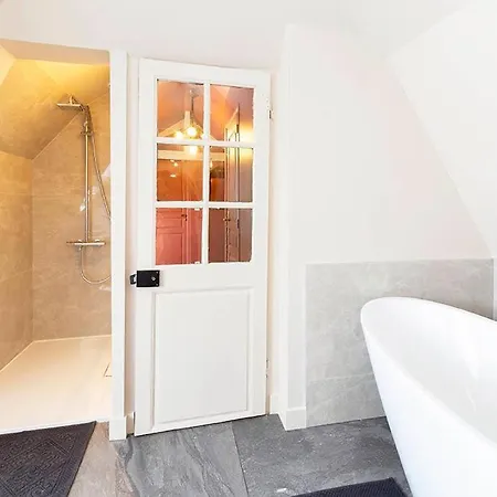 Panzió Les Myrrhophores Et Spa, D'hotes Et De Charme