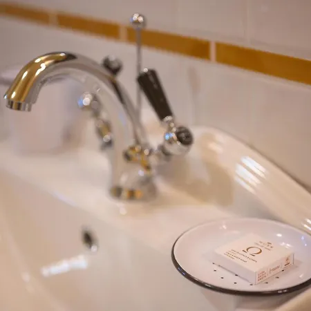 Panzió Les Myrrhophores Et Spa, D'hotes Et De Charme 4*