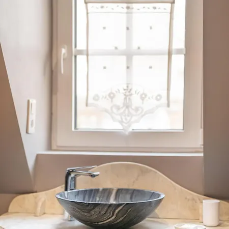 Couette-café Les Myrrhophores Et Abbeville