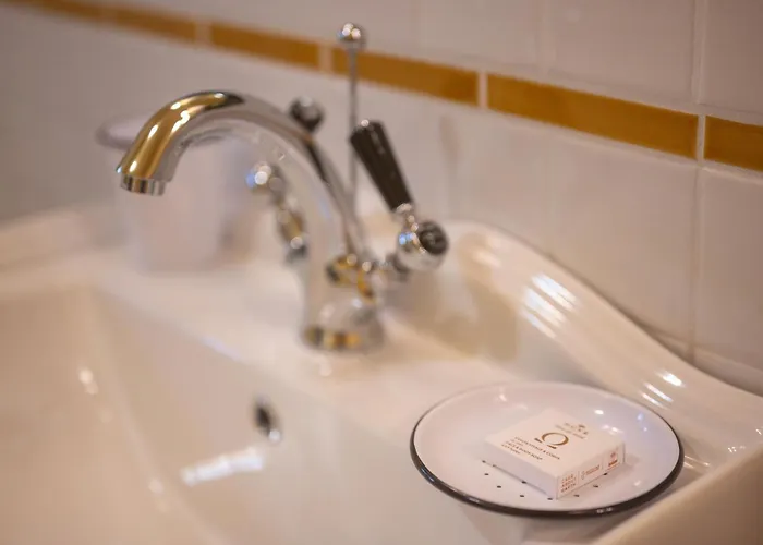 Frühstückspension Les Myrrhophores Et Spa, D'hotes Et De Charme 4*